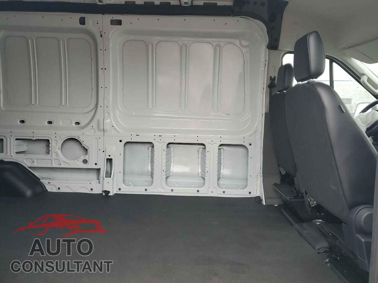FORD TRANSIT 2023 - 1FTBW9CK5PKA44325