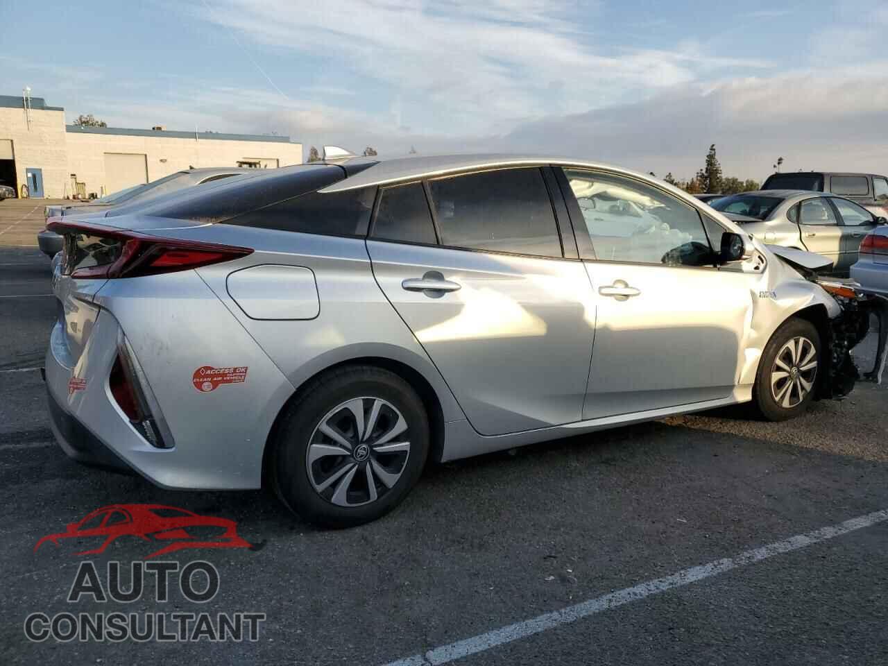 TOYOTA PRIUS 2017 - JTDKARFP4H3031373
