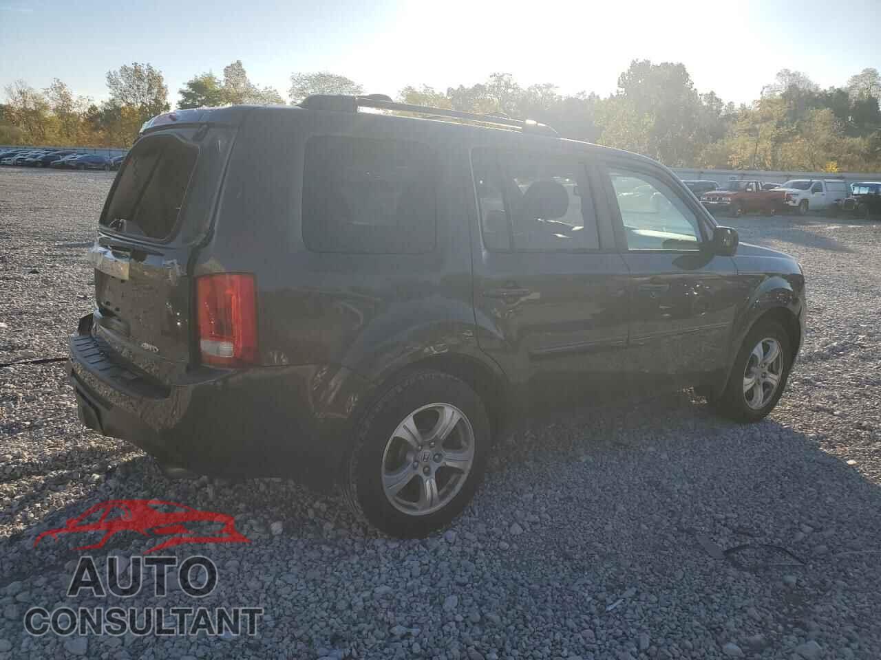 HONDA PILOT 2013 - 5FNYF4H56DB073647