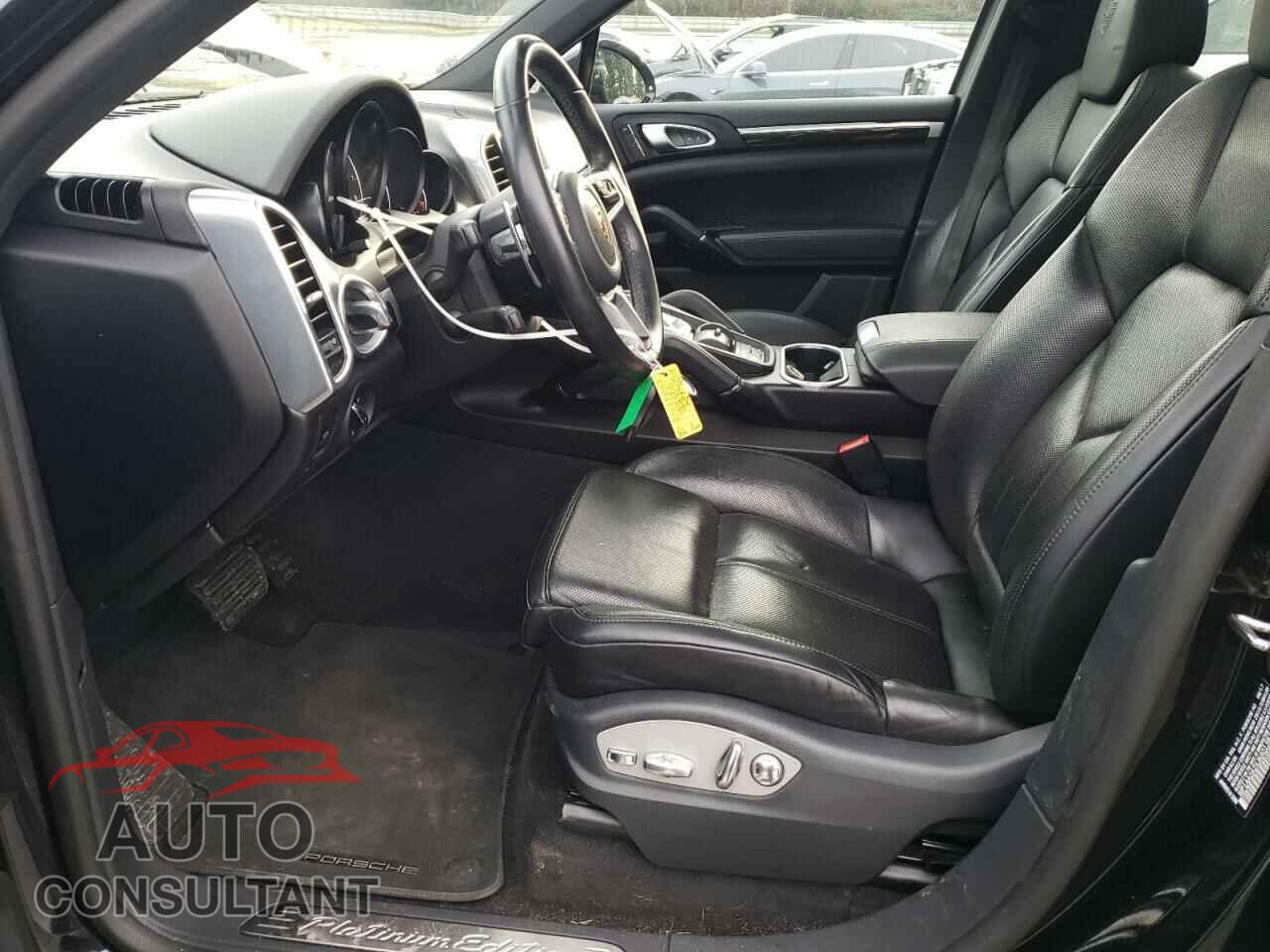 PORSCHE CAYENNE 2018 - WP1AA2A2XJKA01397