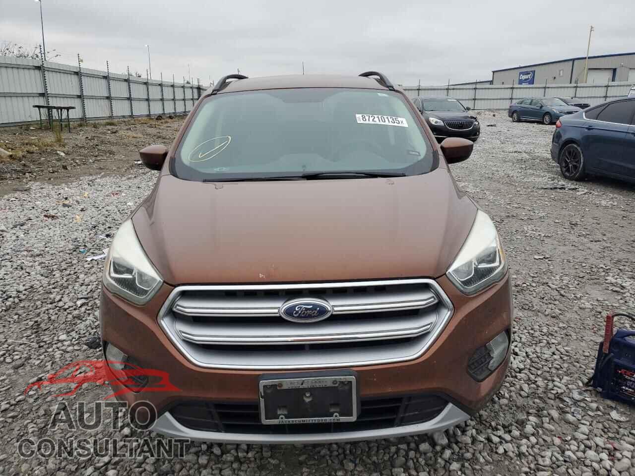 FORD ESCAPE 2017 - 1FMCU0GD2HUB60441