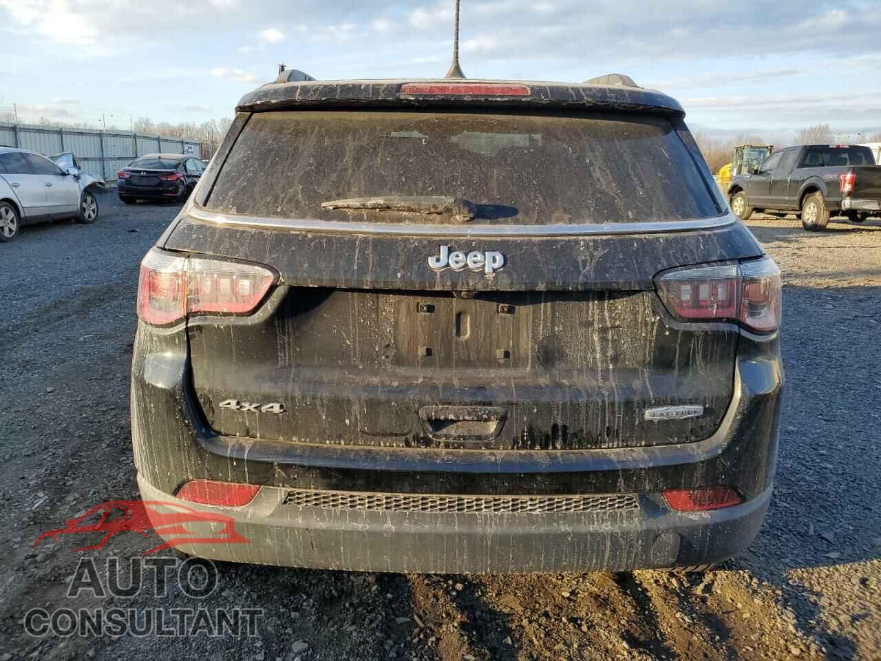 JEEP COMPASS 2018 - 3C4NJDBB9JT435371