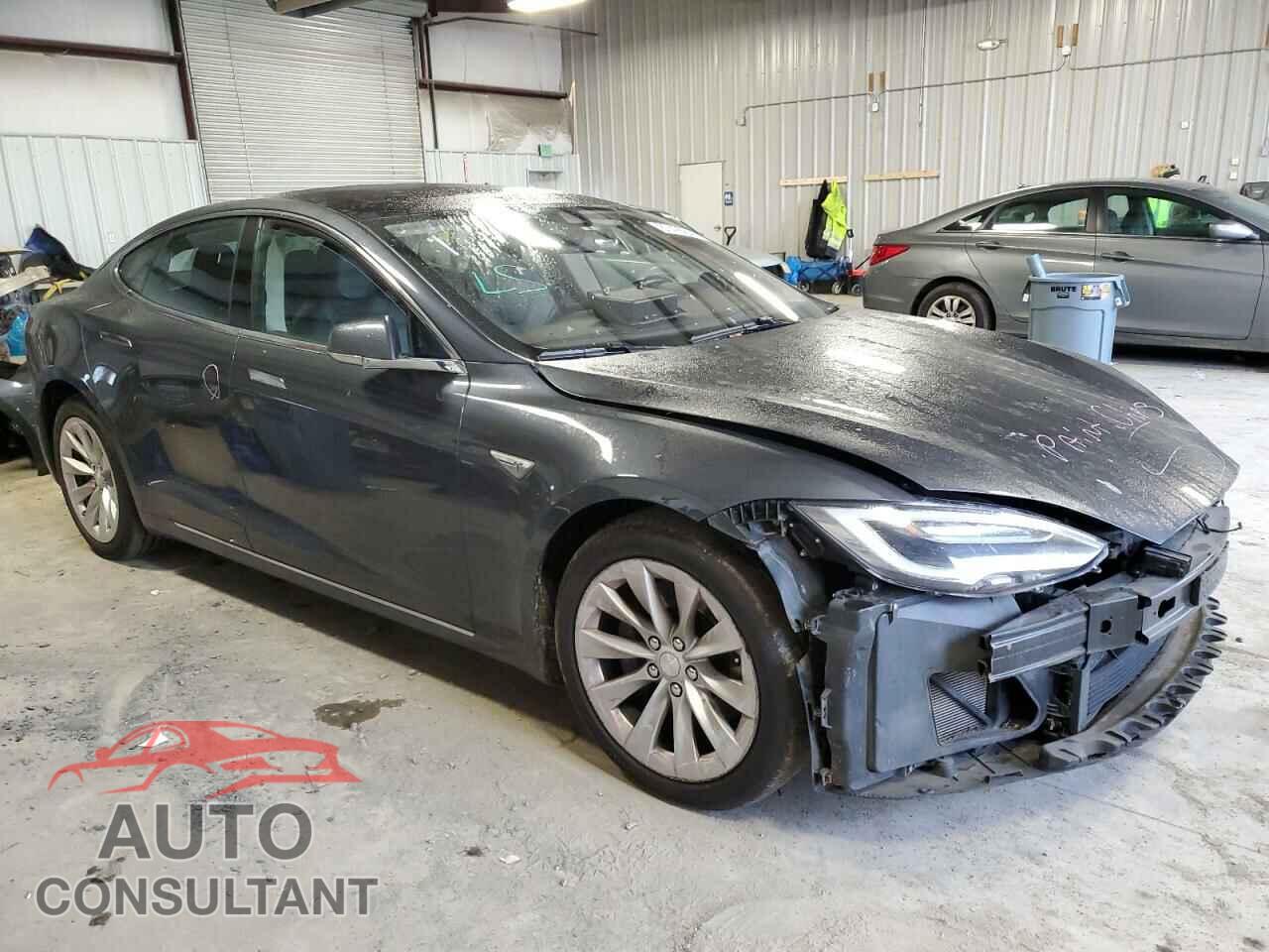 TESLA MODEL S 2016 - 5YJSA1E2XGF160422