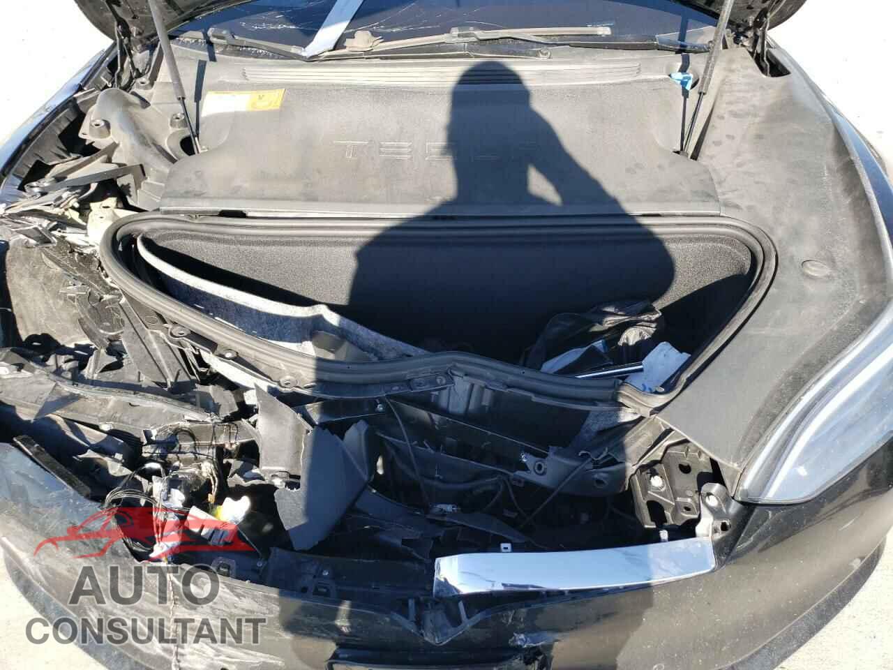 TESLA MODEL S 2017 - 5YJSA1E24HF232152