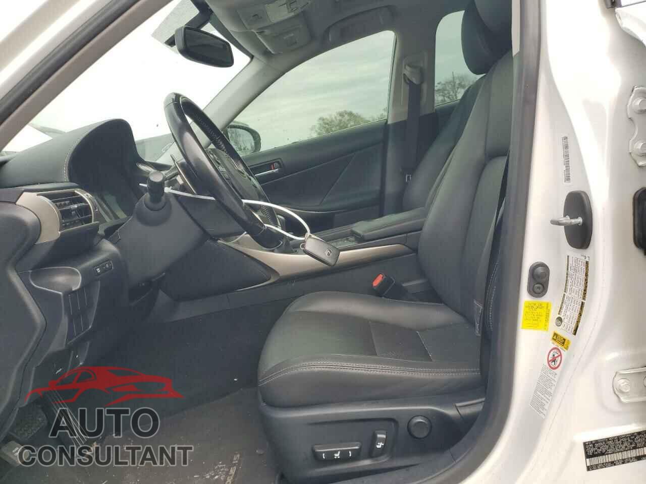 LEXUS IS 2016 - JTHBA1D29G5018418