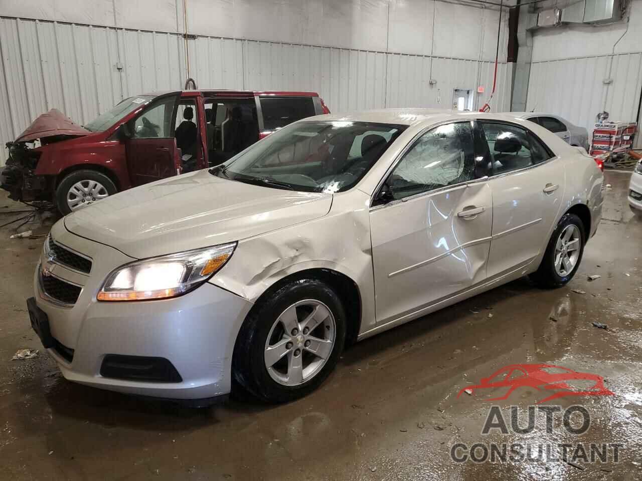 CHEVROLET MALIBU 2013 - 1G11B5SA3DF349652