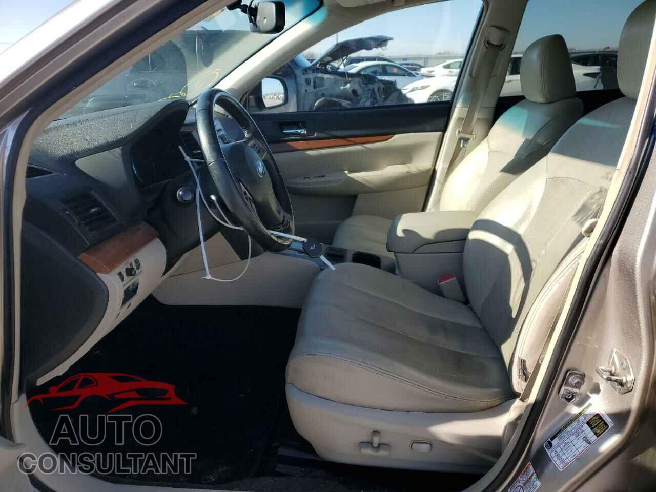 SUBARU OUTBACK 2014 - 4S4BRBLC2E3323595