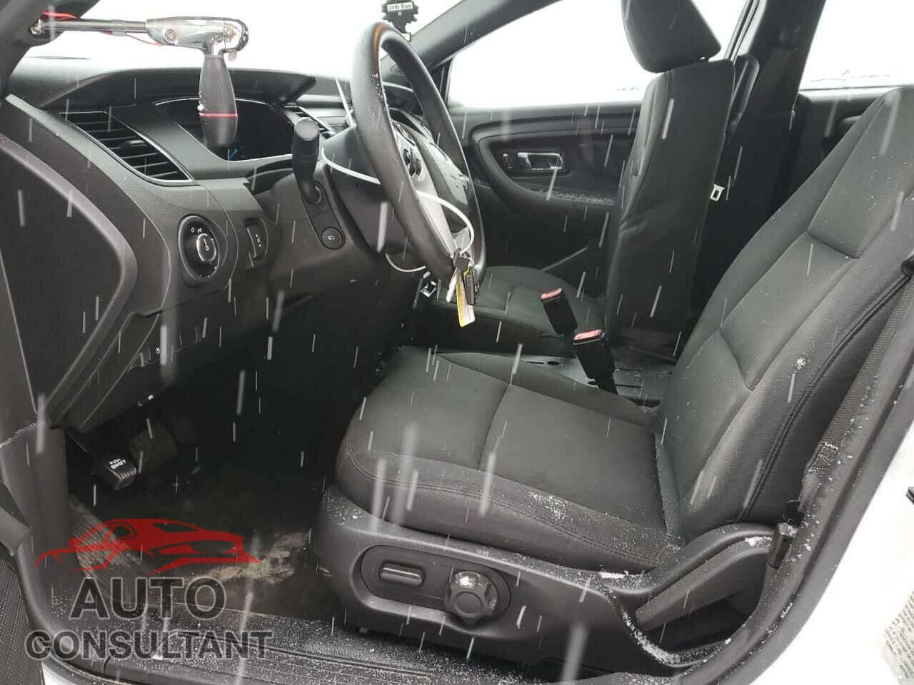 FORD TAURUS 2017 - 1FAHP2L83HG109220