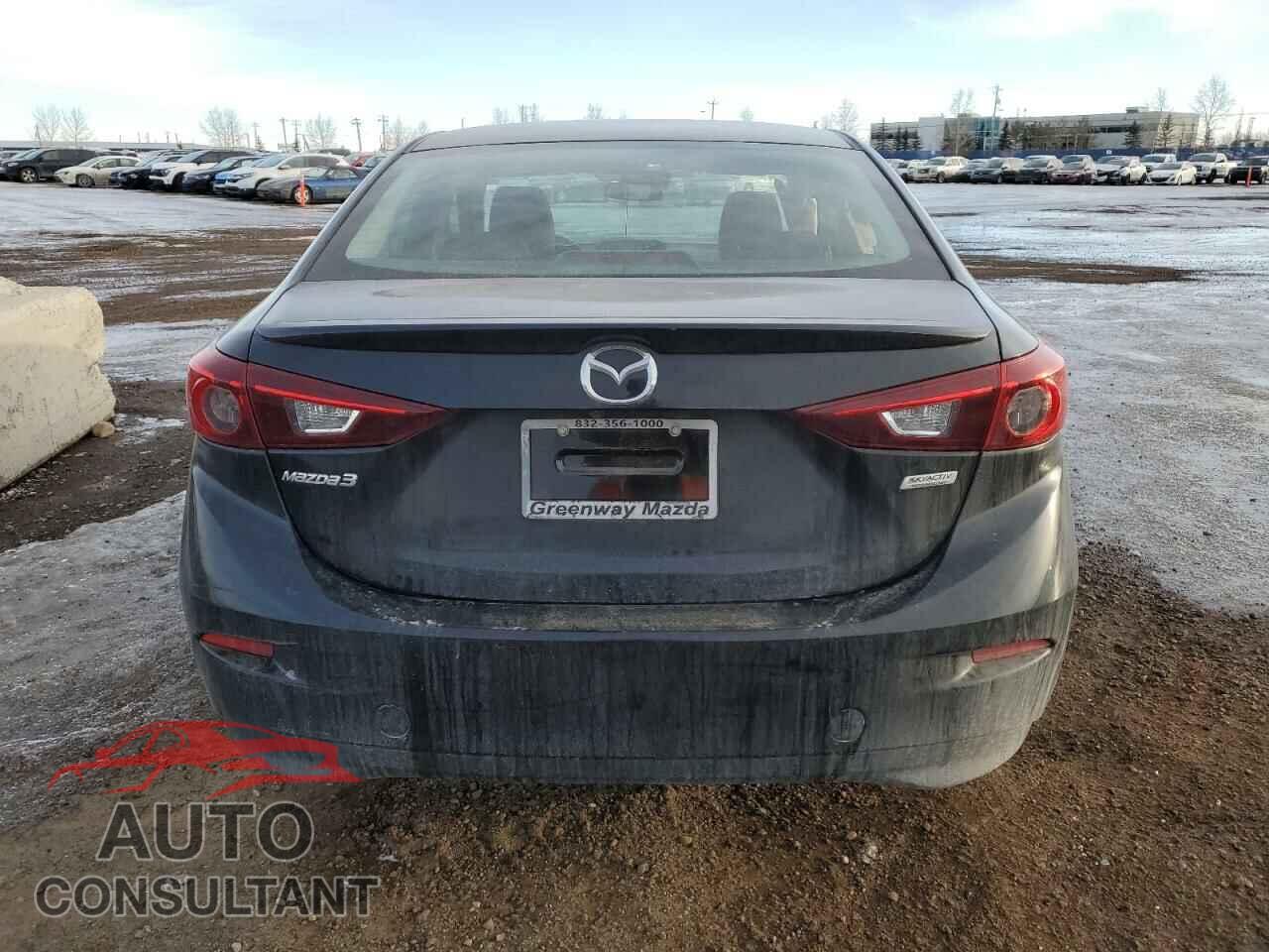 MAZDA 3 2018 - 3MZBN1V33JM203172