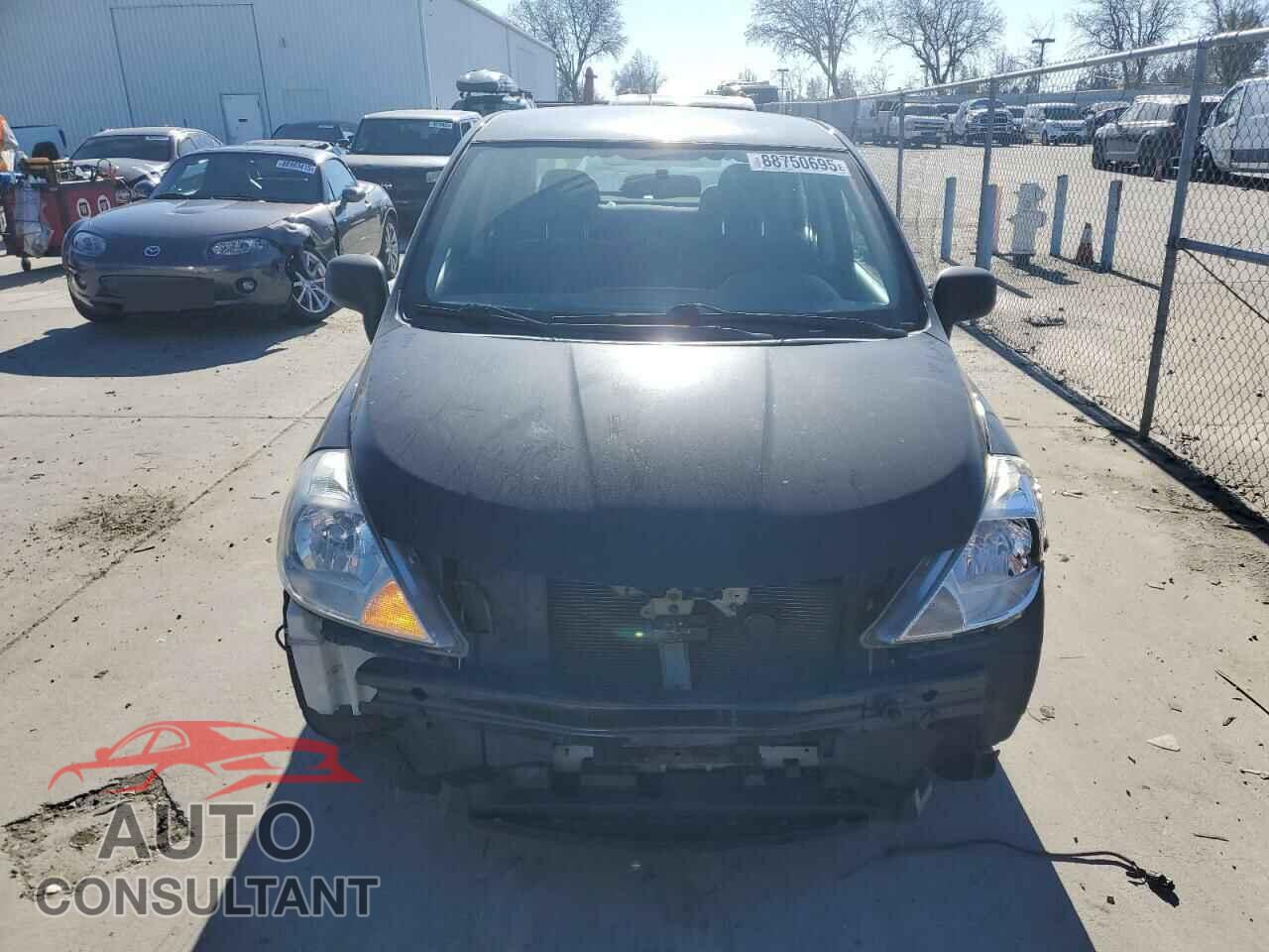 NISSAN VERSA 2011 - 3N1CC1AP8BL407143