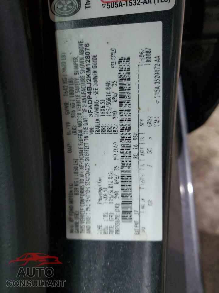 FORD FIESTA 2019 - 3FADP4BJ2KM128076