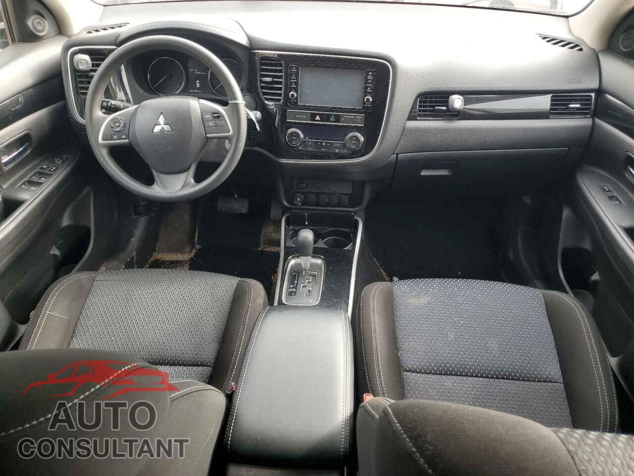 MITSUBISHI OUTLANDER 2019 - JA4AD2A3XKZ005261