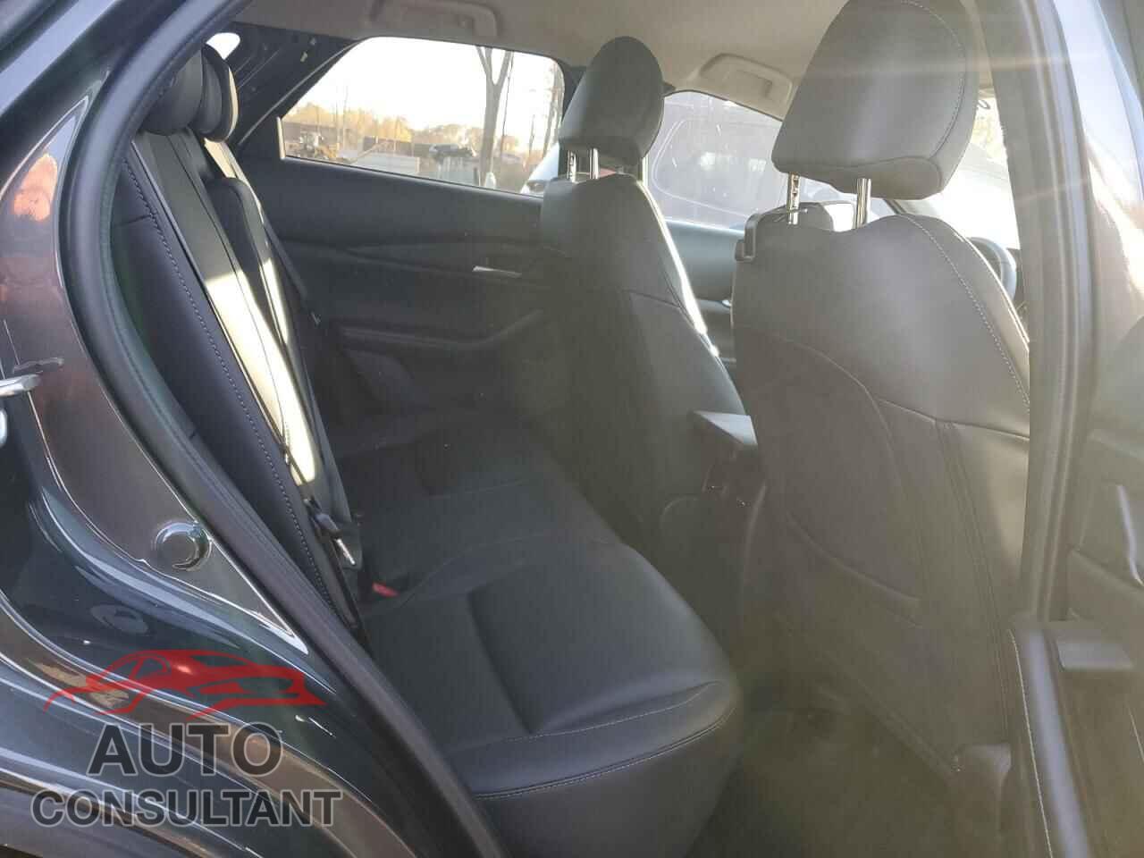 MAZDA CX30 2023 - 3MVDMBBM8PM543250