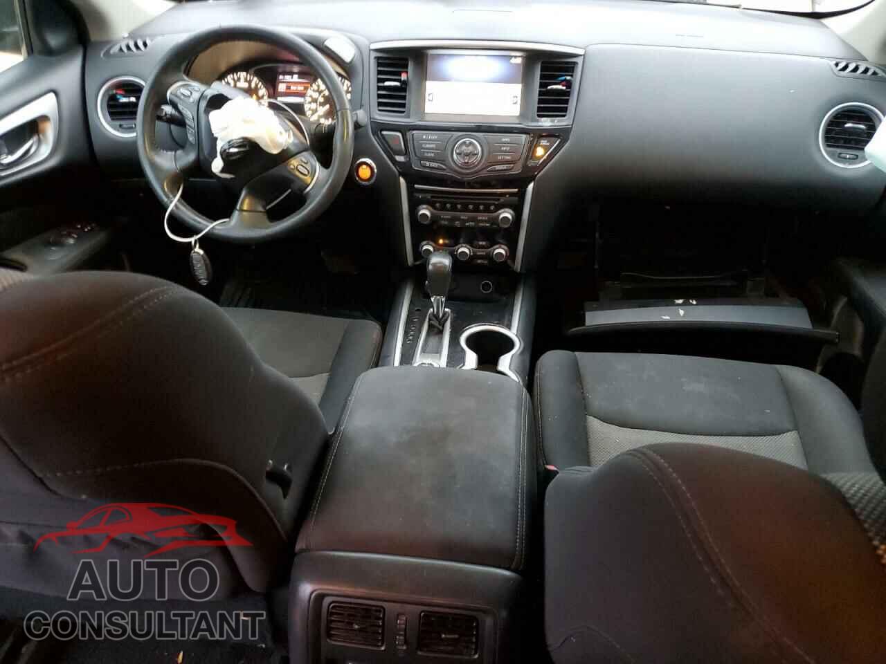 NISSAN PATHFINDER 2017 - 5N1DR2MM8HC622593