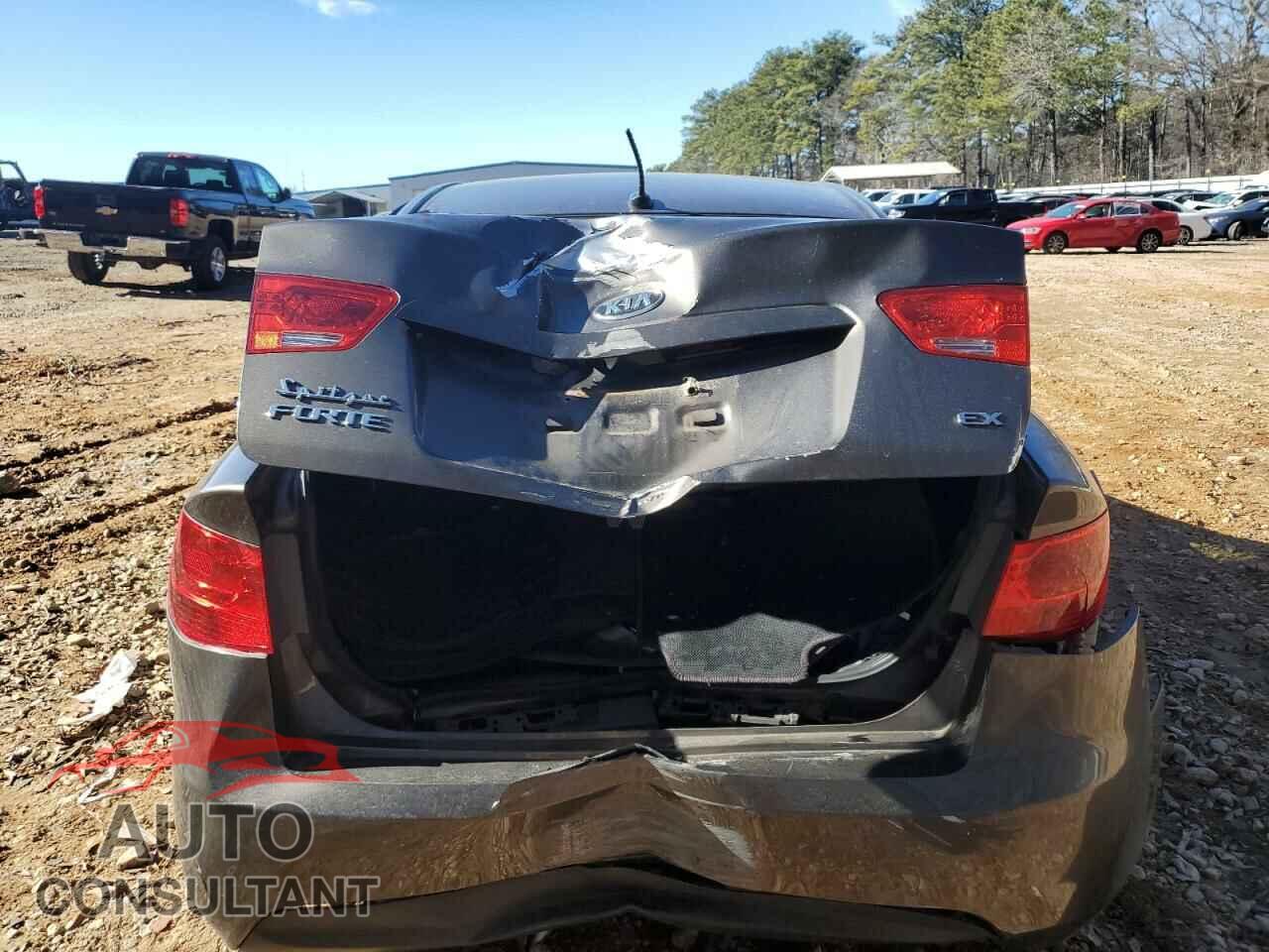 KIA FORTE 2011 - KNAFU4A2XB5889382