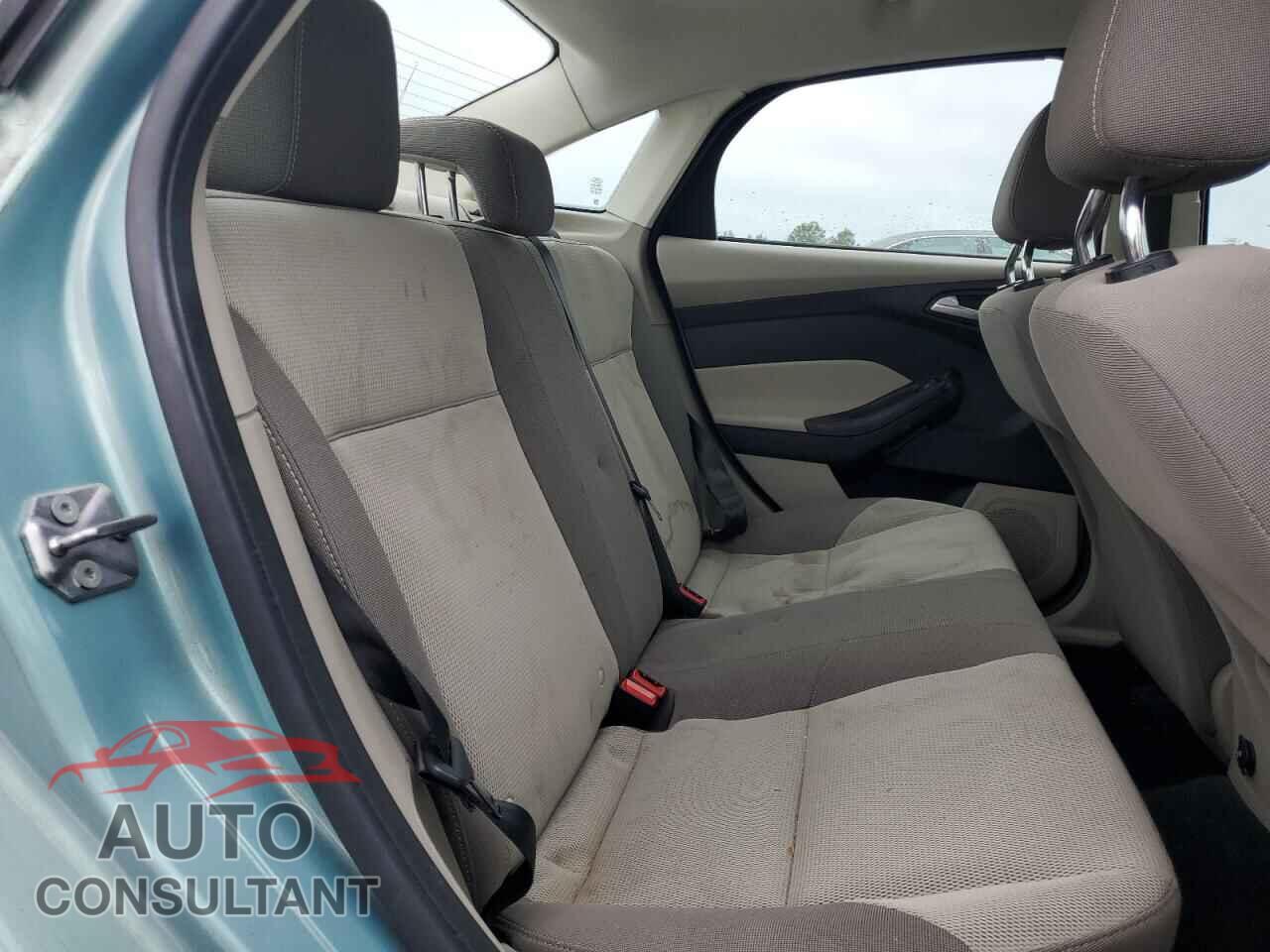 FORD FOCUS 2012 - 1FAHP3F21CL219471