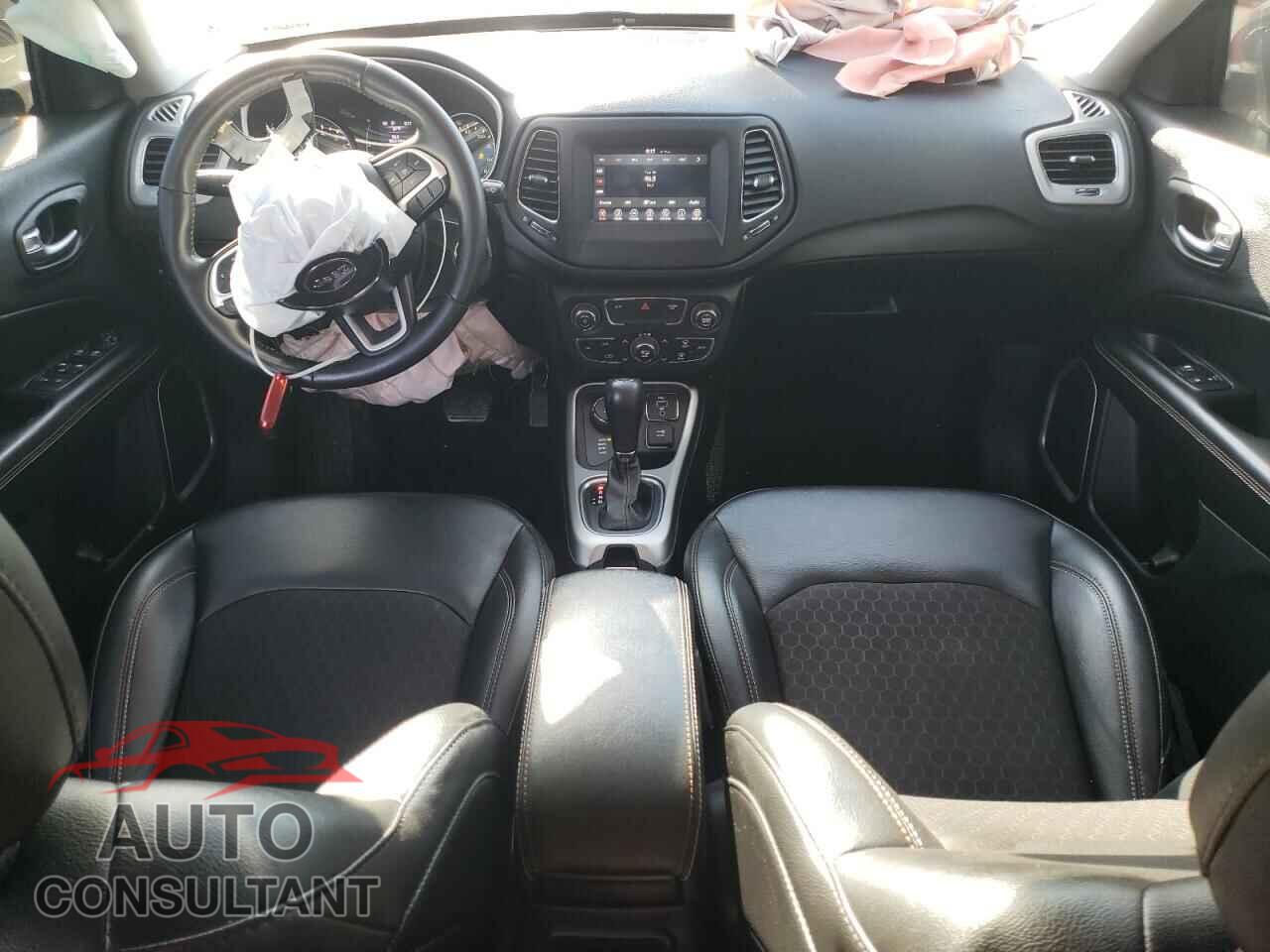 JEEP COMPASS 2020 - 3C4NJDBB4LT223822