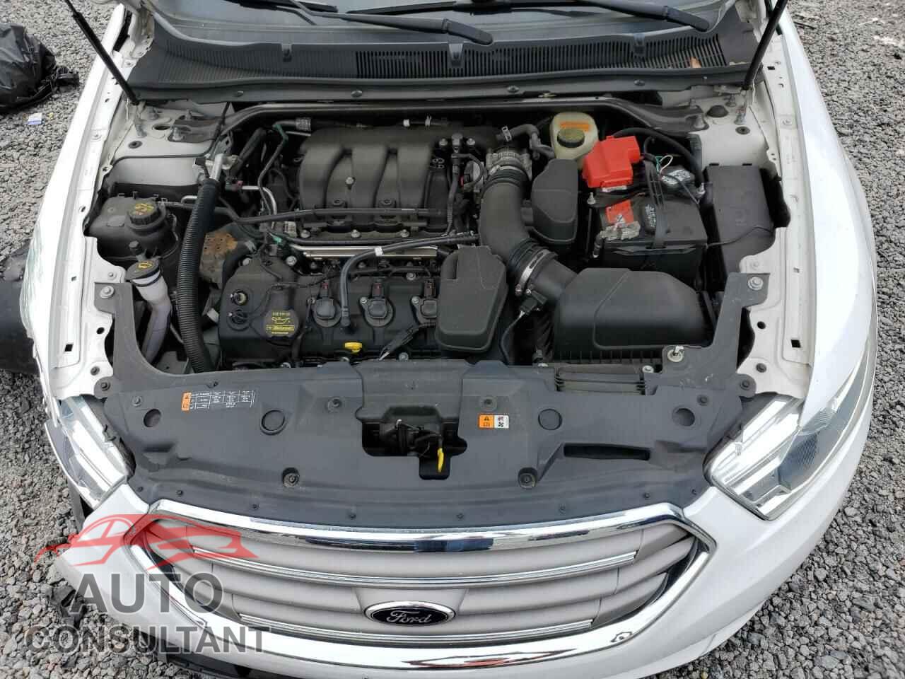 FORD TAURUS 2013 - 1FAHP2E85DG107895
