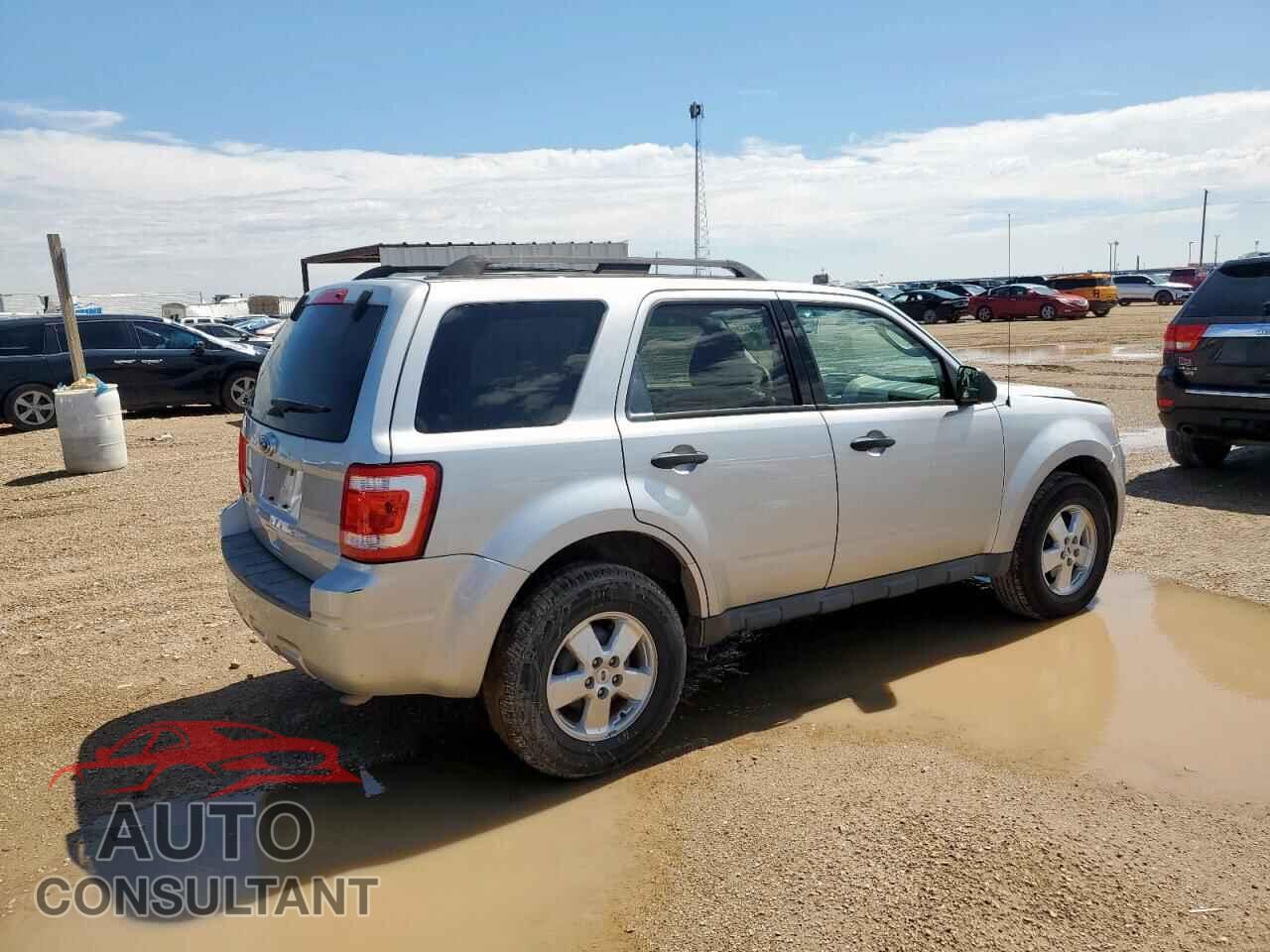 FORD ESCAPE 2011 - 1FMCU0D73BKB90758