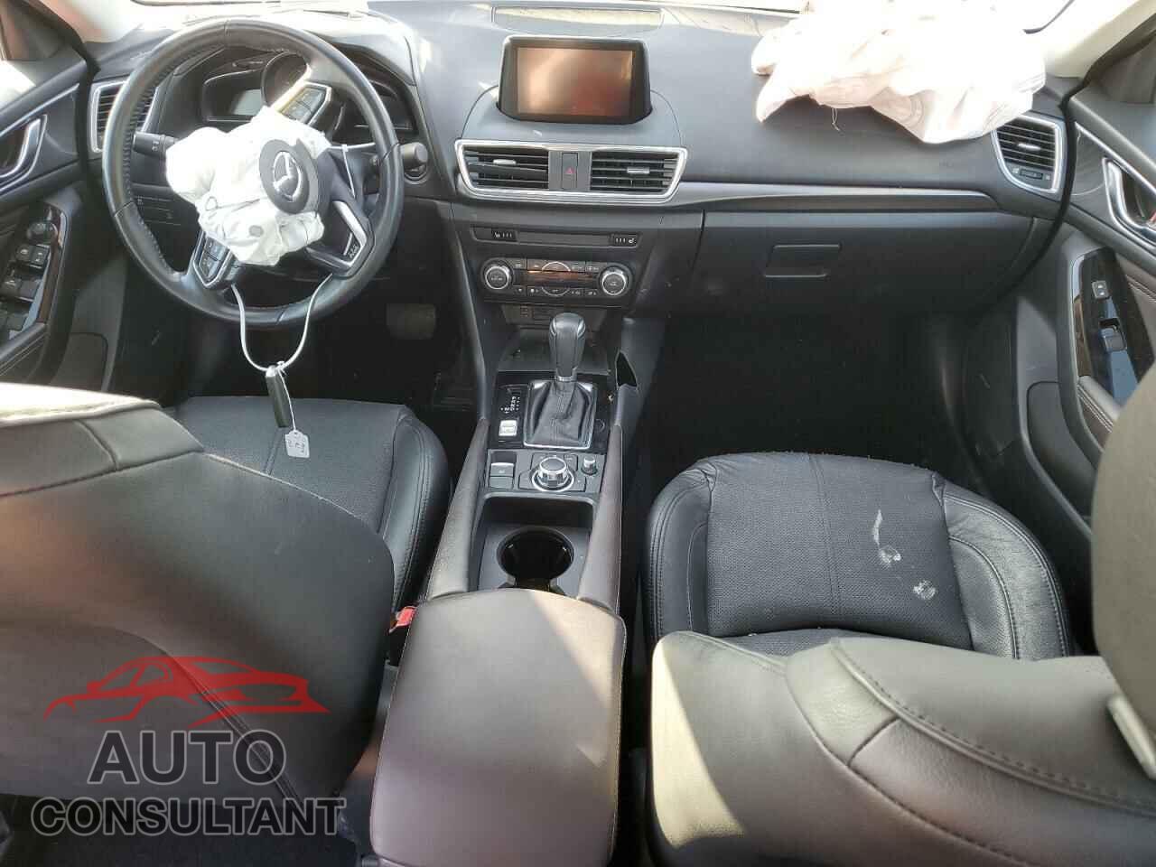 MAZDA 3 2017 - 3MZBN1W3XHM131413