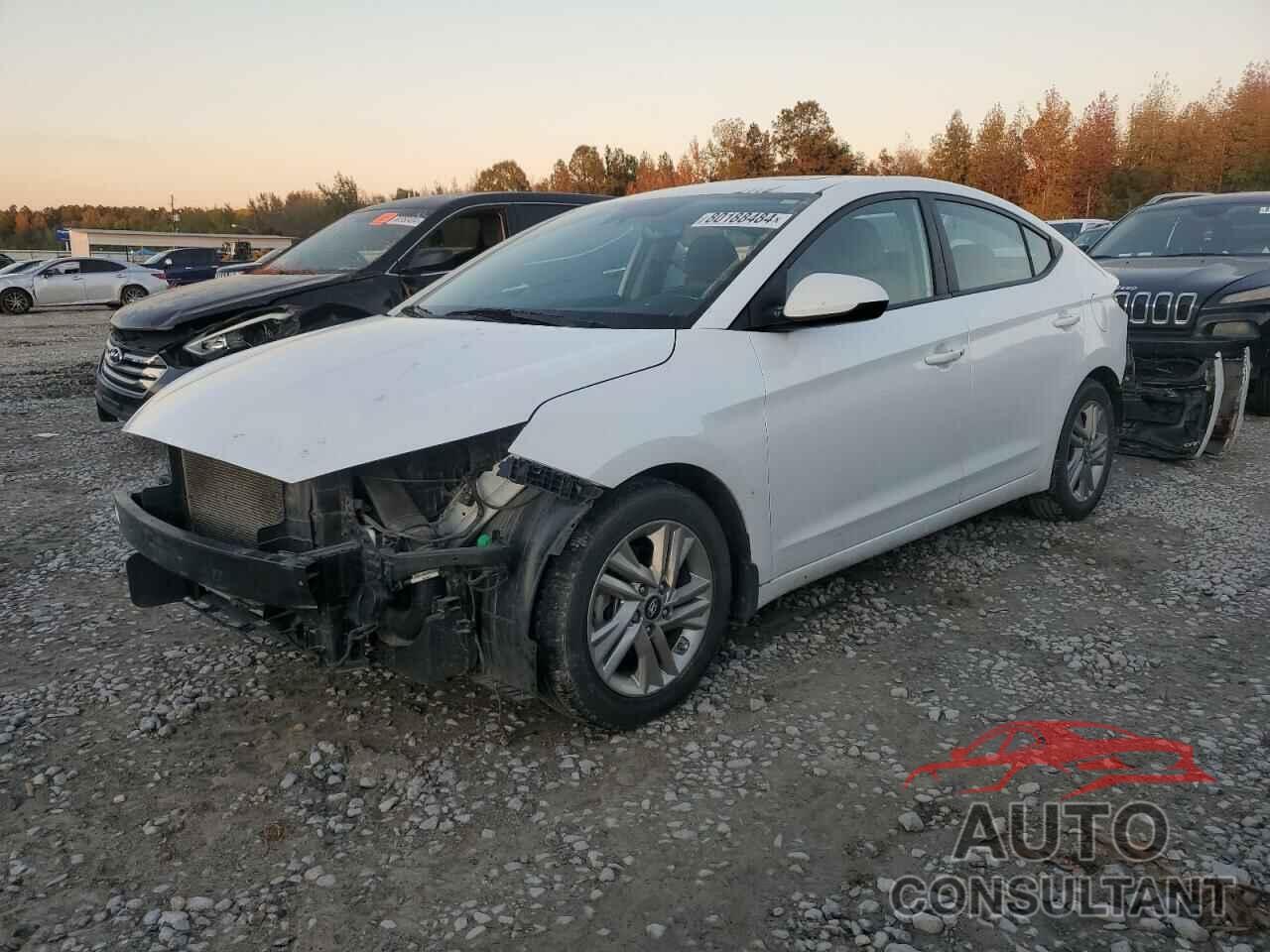 HYUNDAI ELANTRA 2020 - 5NPD84LF0LH517856