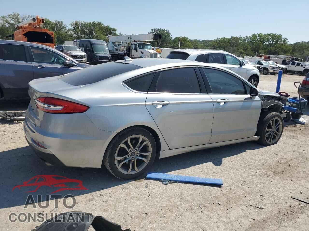 FORD FUSION 2020 - 3FA6P0CD0LR126597