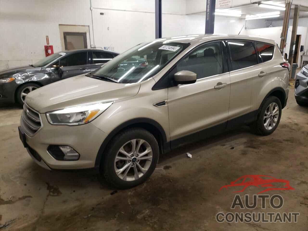 FORD ESCAPE 2017 - 1FMCU9G93HUE36660