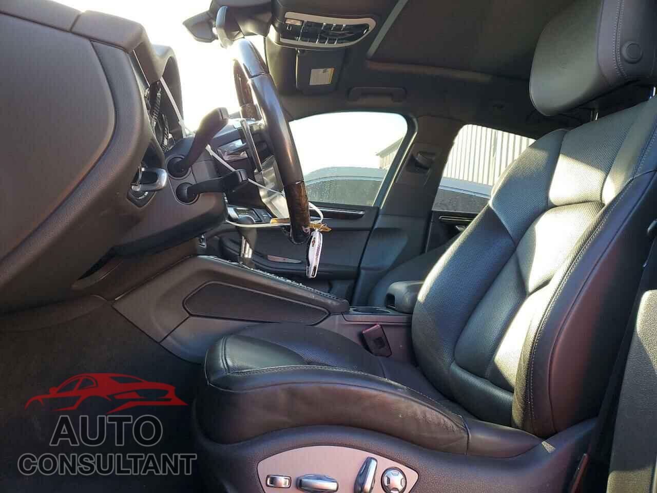 PORSCHE MACAN 2019 - WP1AB2A56KLB33821