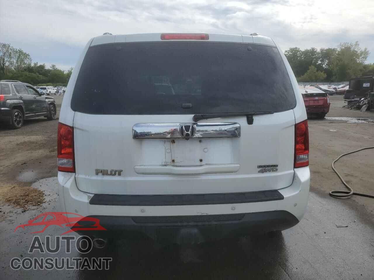 HONDA PILOT 2013 - 5FNYF4H97DB054902