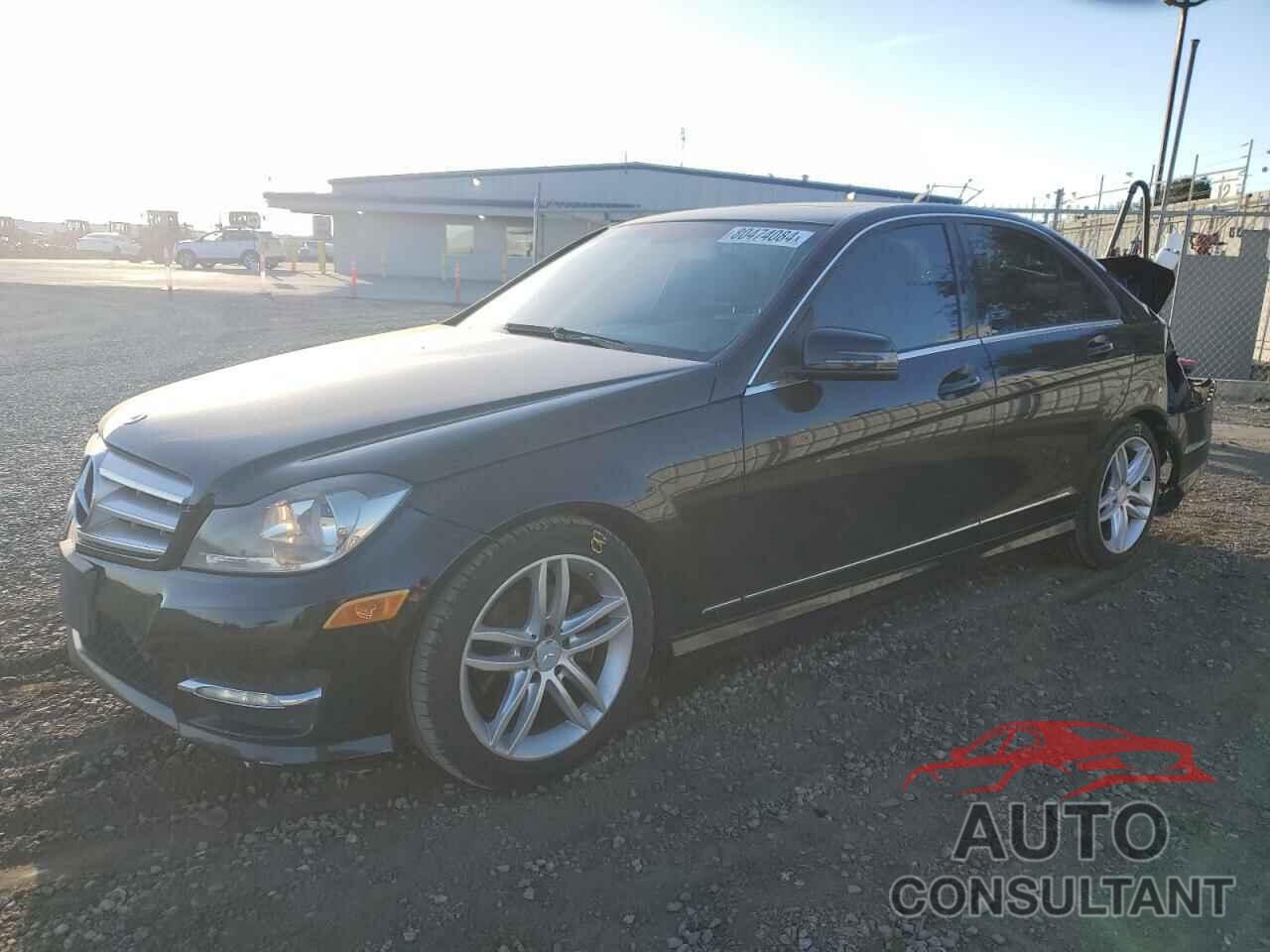 MERCEDES-BENZ C-CLASS 2013 - WDDGF4HBXDR267289