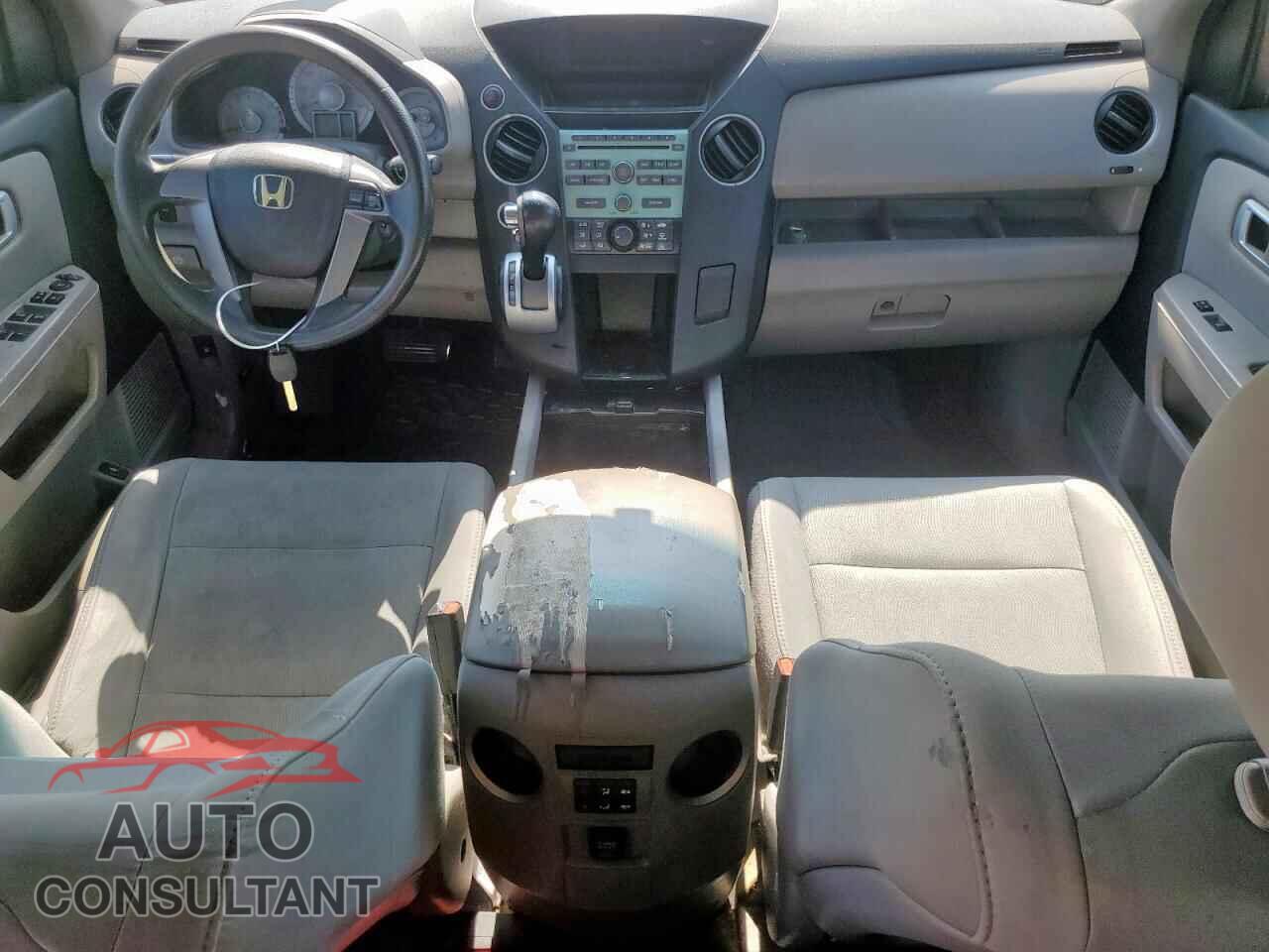 HONDA PILOT 2011 - 5FNYF4H27BB068847