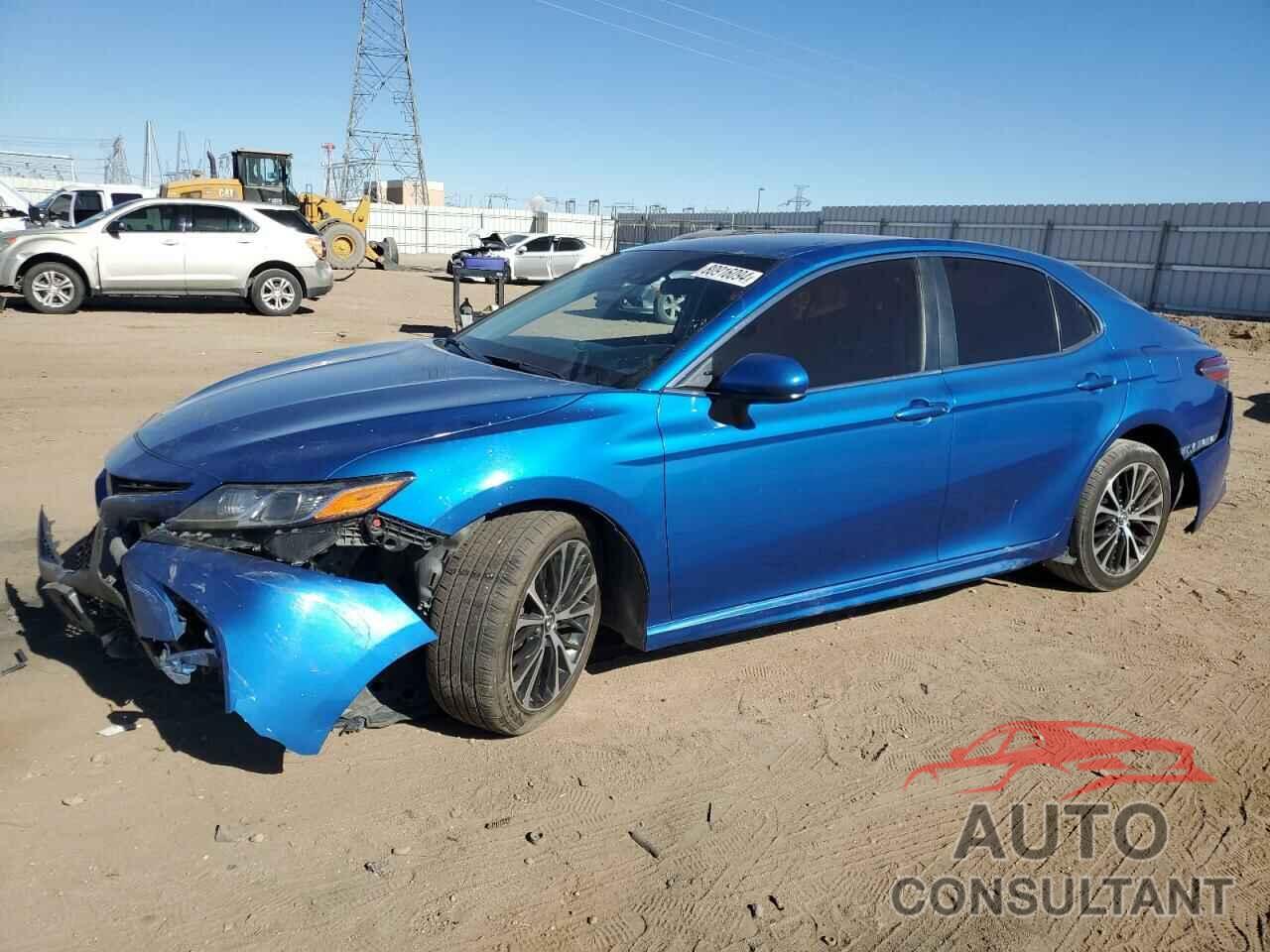 TOYOTA CAMRY 2018 - 4T1B11HK0JU032812