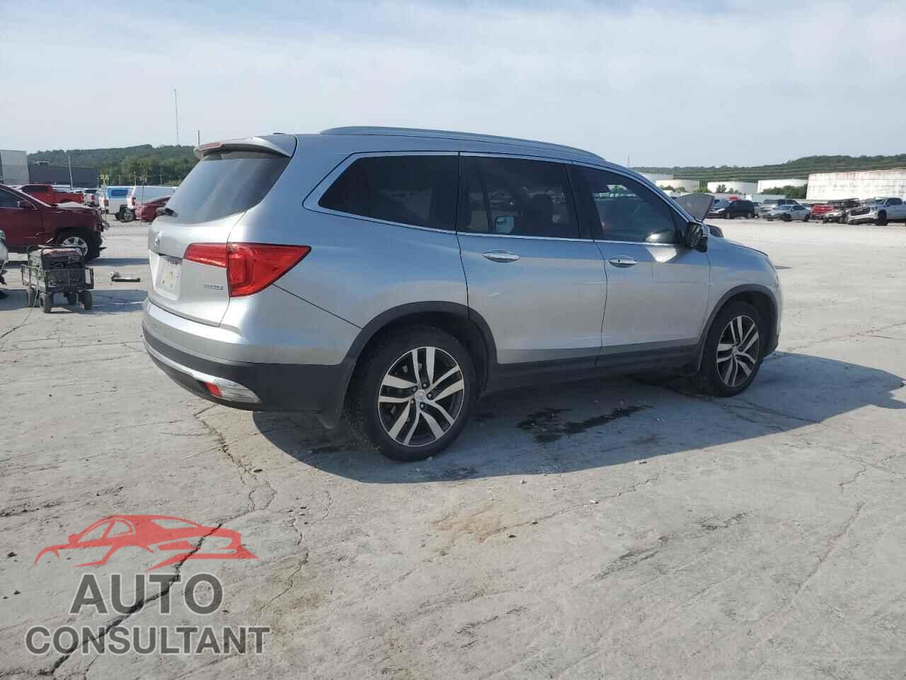 HONDA PILOT 2016 - 5FNYF5H99GB037366