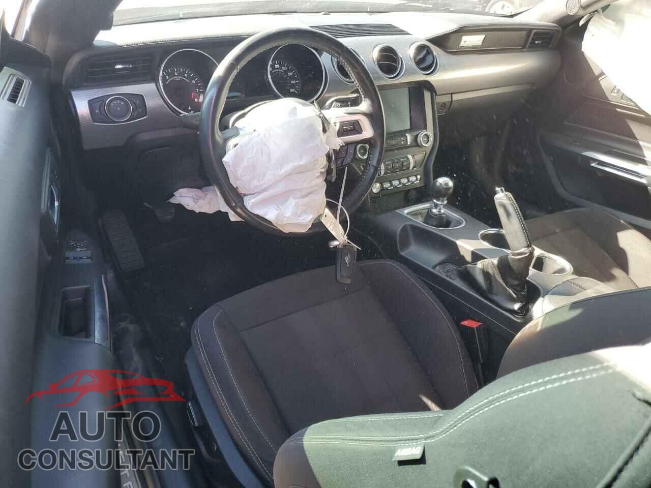 FORD MUSTANG 2019 - 1FA6P8CF1K5168973