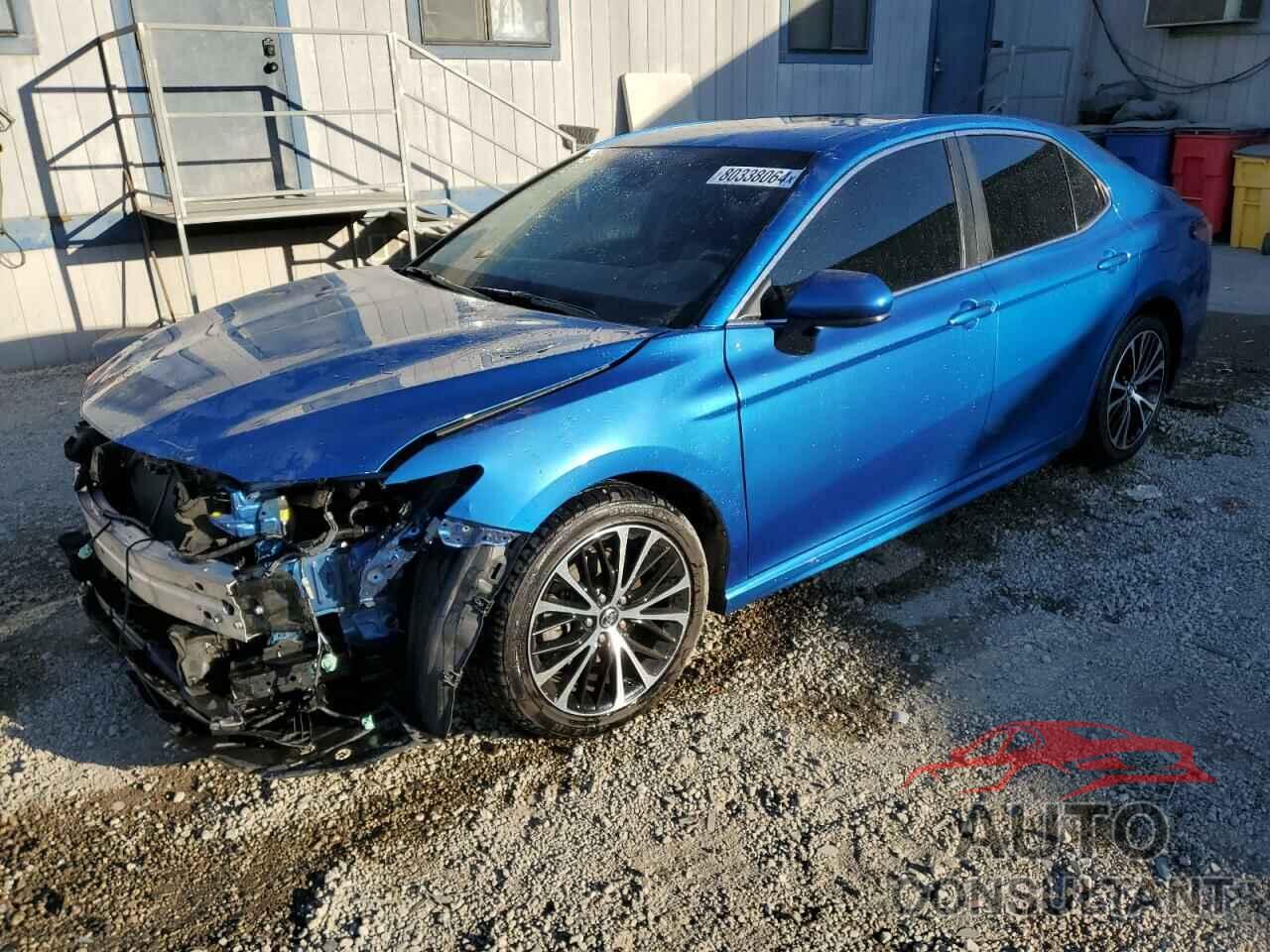 TOYOTA CAMRY 2018 - 4T1B11HK9JU126011