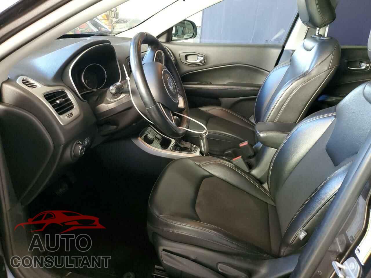 JEEP COMPASS 2019 - 3C4NJDBB9KT742041