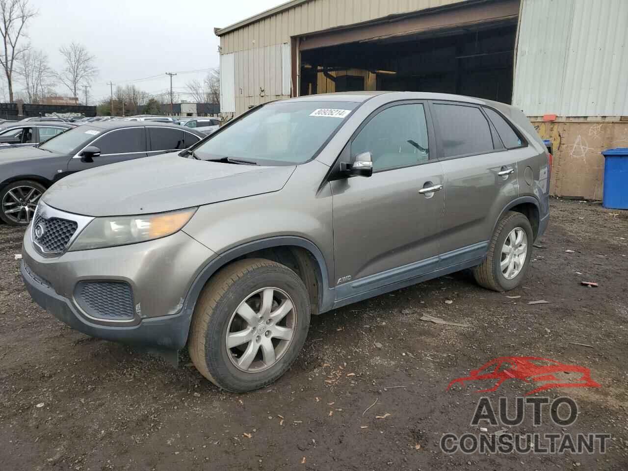 KIA SORENTO 2011 - 5XYKTCA14BG125475