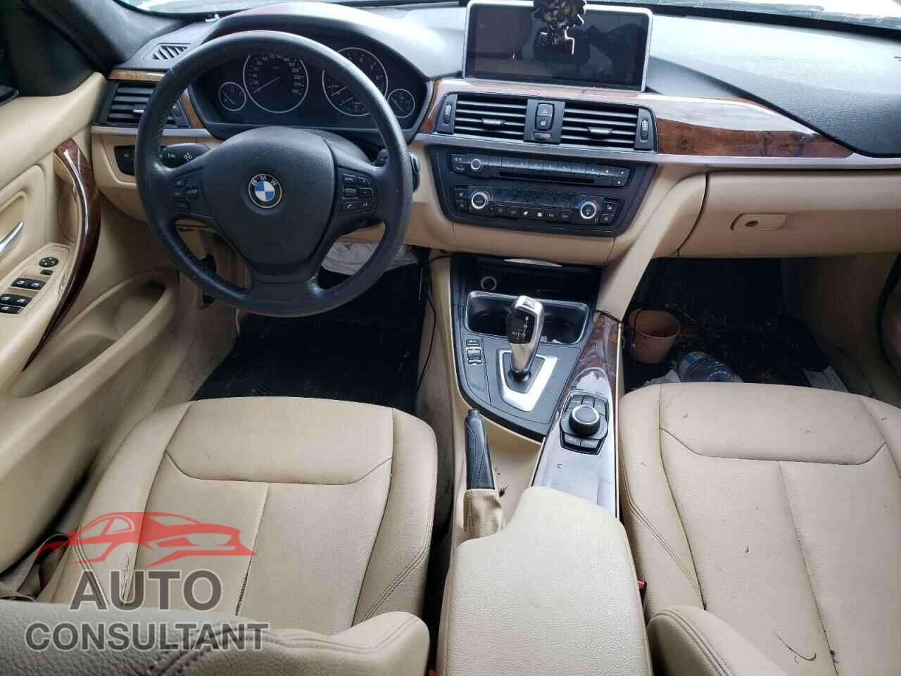 BMW 3 SERIES 2012 - WBA3B1C58CF461224