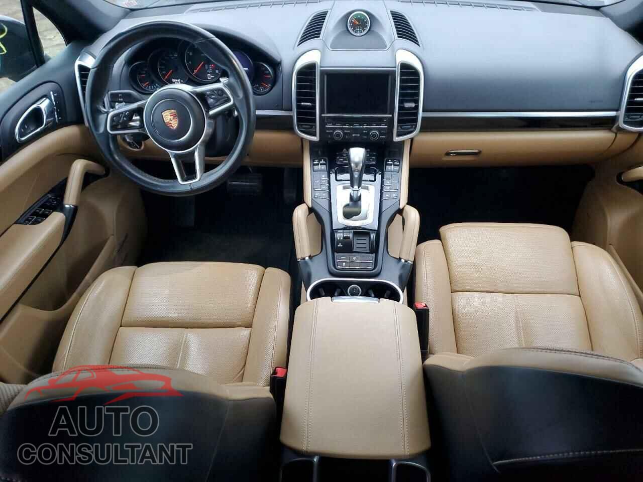 PORSCHE CAYENNE 2016 - WP1AA2A24GLA08994