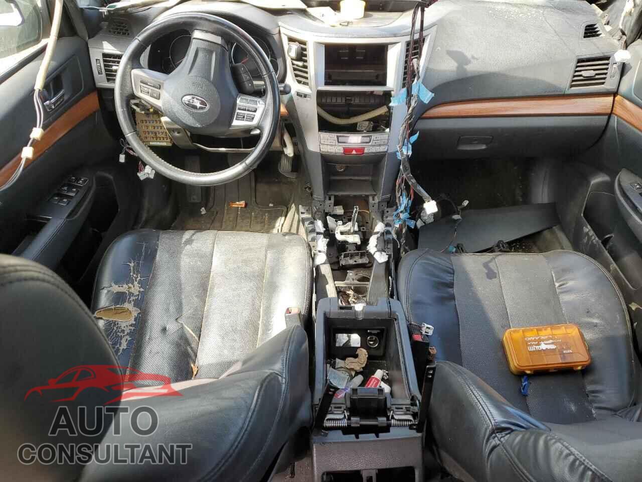SUBARU OUTBACK 2014 - 4S4BRBMC4E3232780