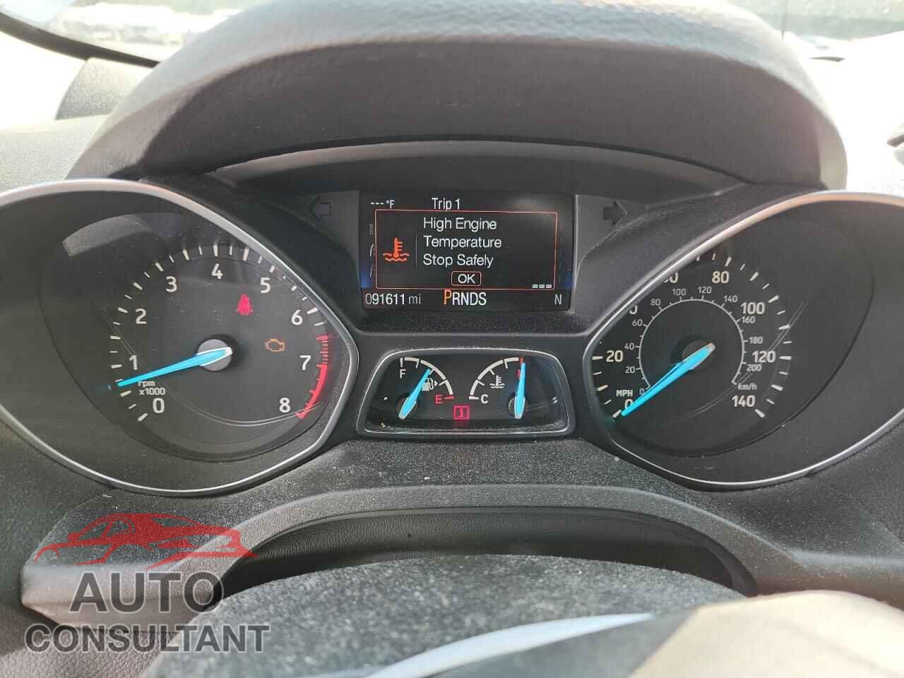 FORD ESCAPE 2017 - 1FMCU0JD2HUD33996