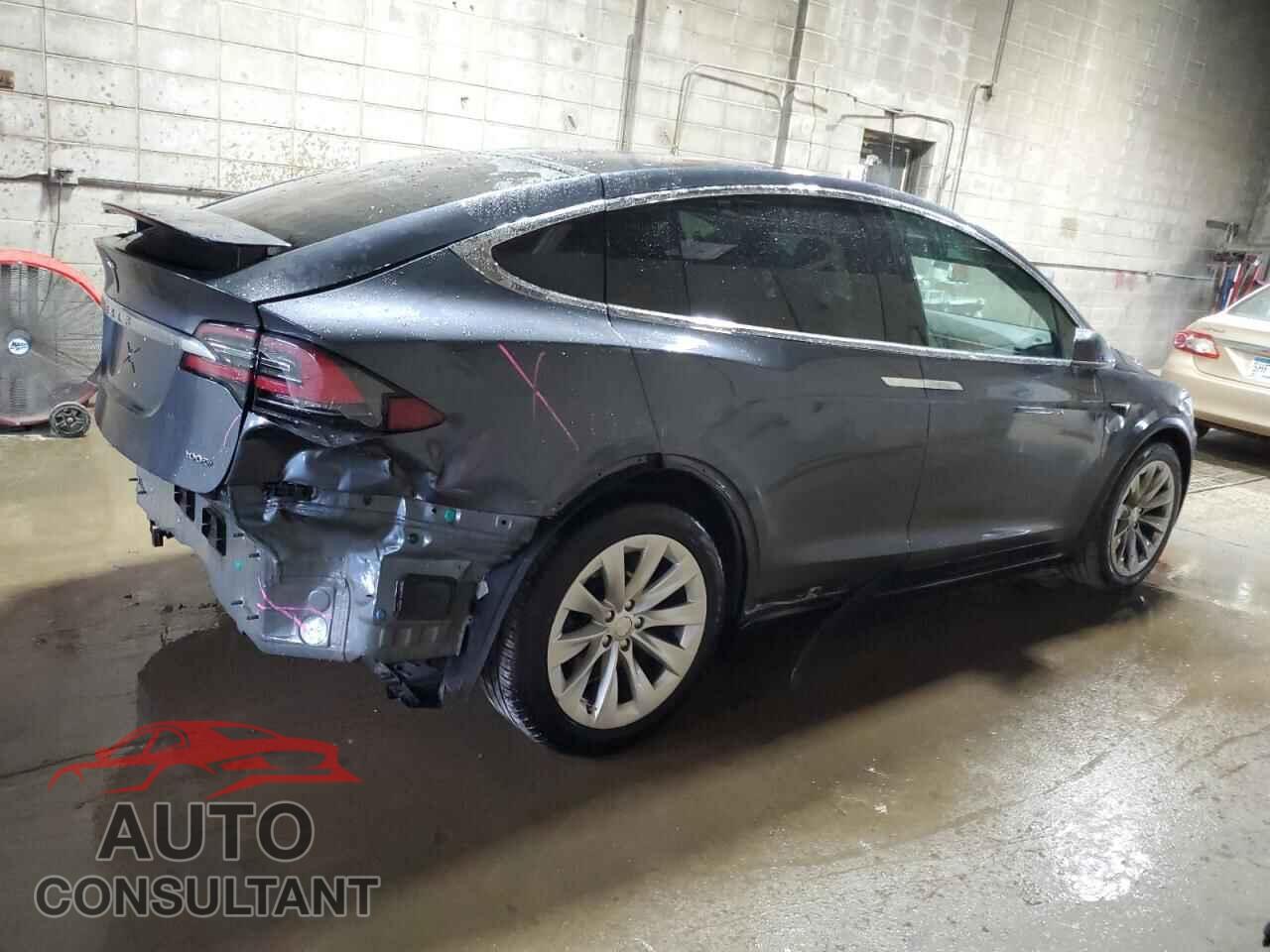 TESLA MODEL X 2017 - 5YJXCDE22HF044067