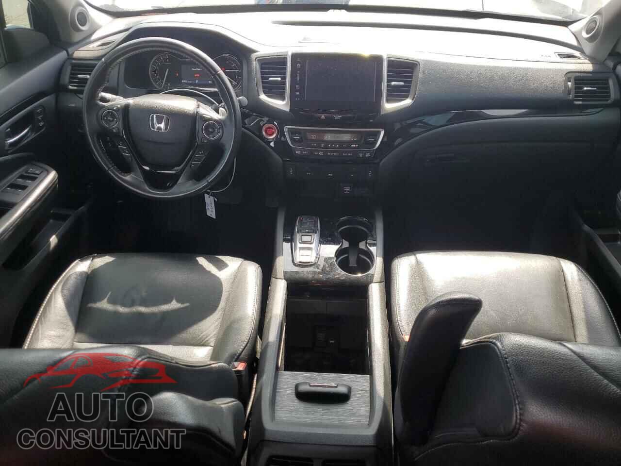 HONDA PILOT 2017 - 5FNYF6H91HB064701