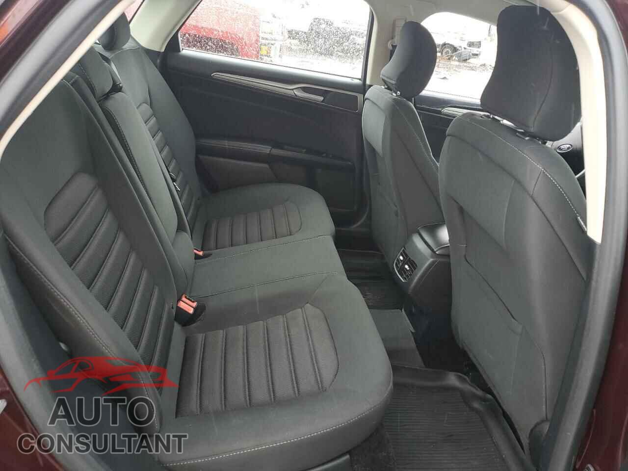 FORD FUSION 2017 - 3FA6P0H71HR213922