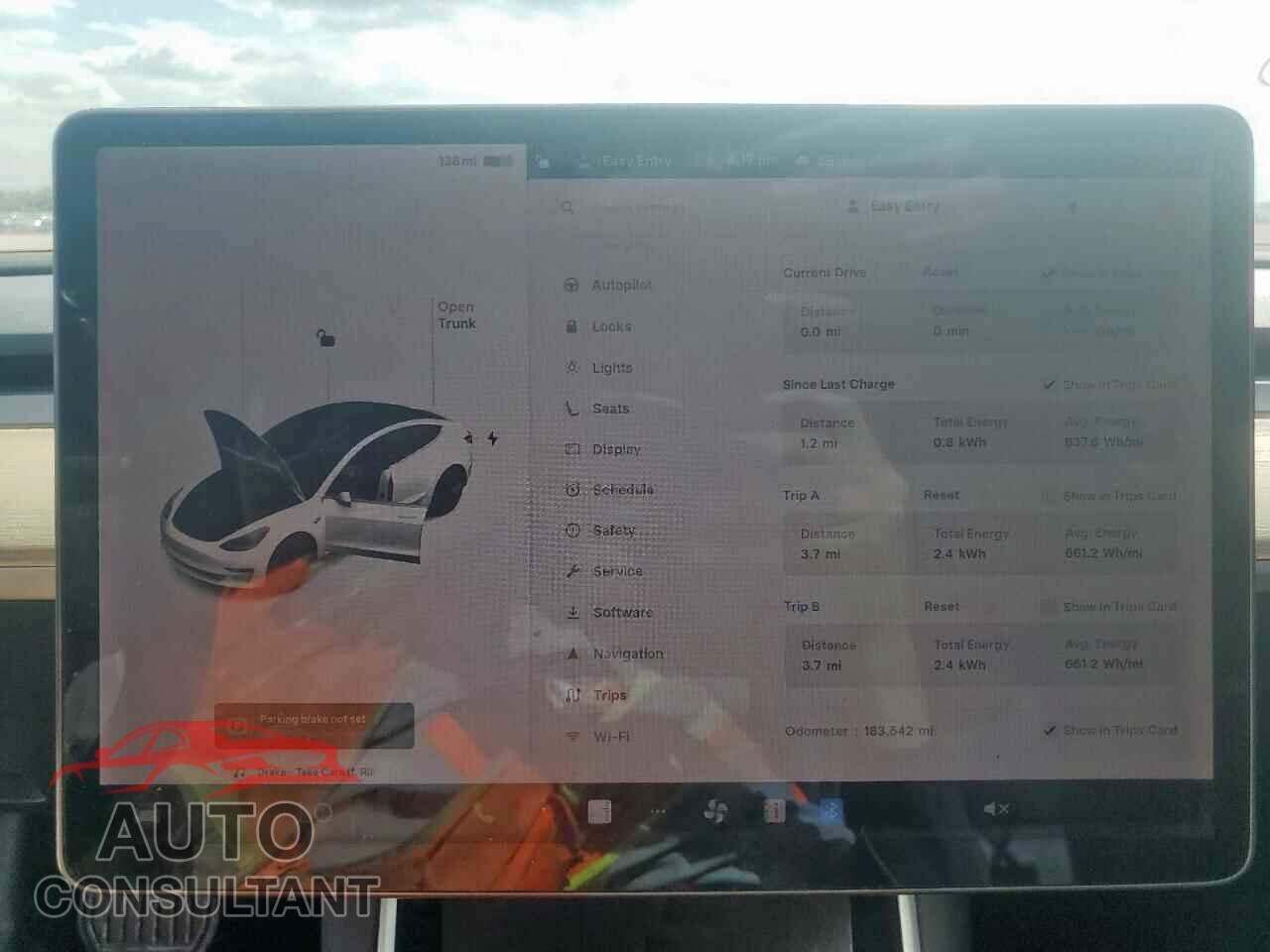 TESLA MODEL 3 2018 - 5YJ3E1EA3JF019778