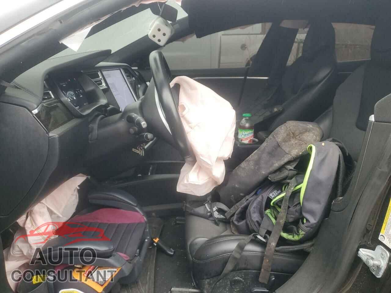 TESLA MODEL S 2018 - 5YJSA1E24JF234246