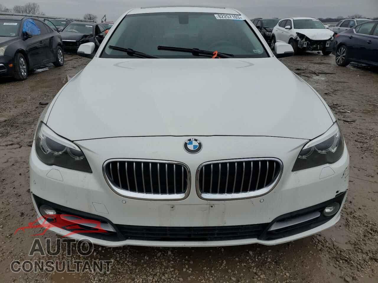 BMW 5 SERIES 2015 - WBA5A5C57FD521013