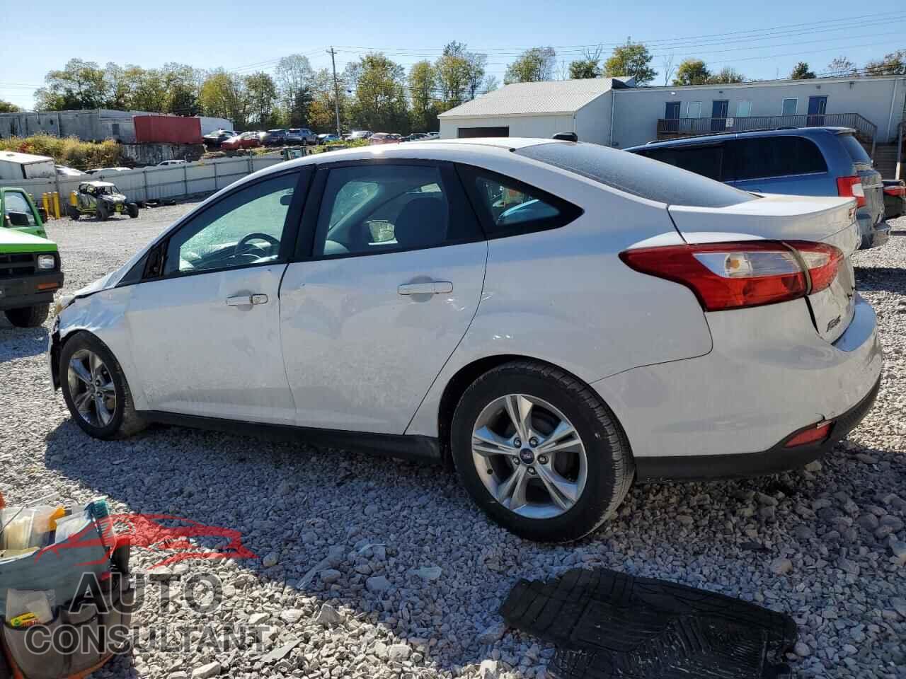 FORD FOCUS 2014 - 1FADP3F27EL153140