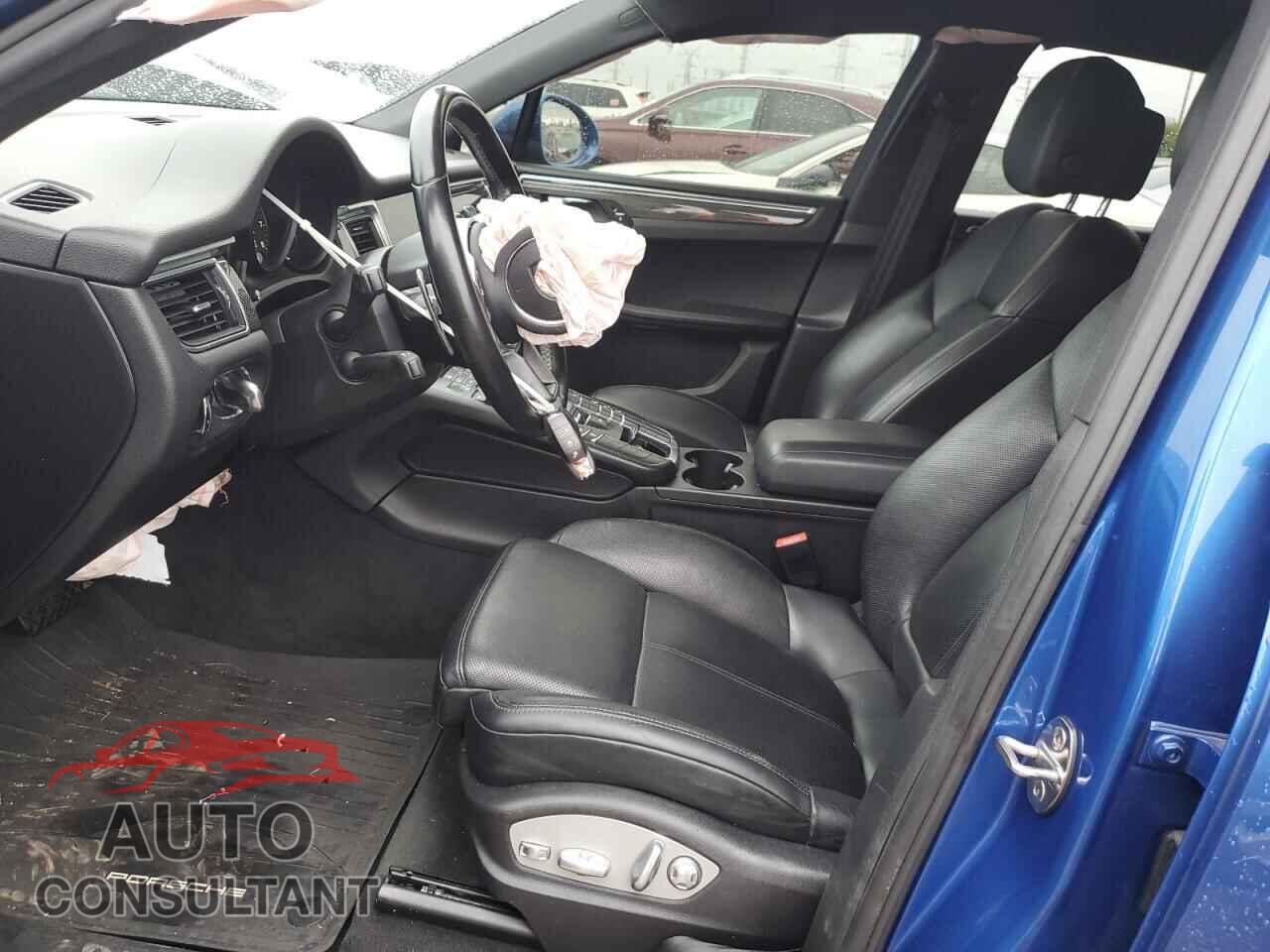 PORSCHE MACAN 2017 - WP1AA2A56HLB03651