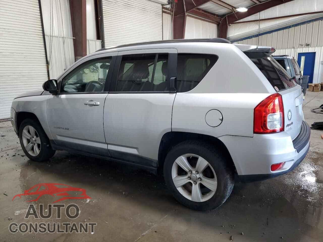 JEEP COMPASS 2011 - 1J4NF1FB8BD281635